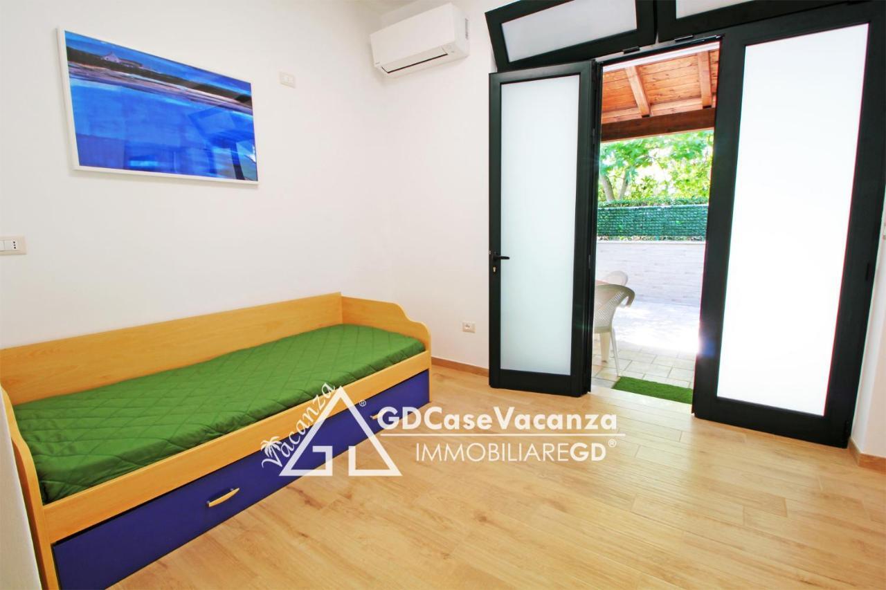 Gd Case Vacanza -Moderno Con Ampia Veranda- Torre dell'Orso Exterior foto