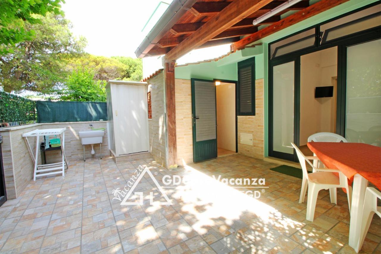 Gd Case Vacanza -Moderno Con Ampia Veranda- Torre dell'Orso Exterior foto